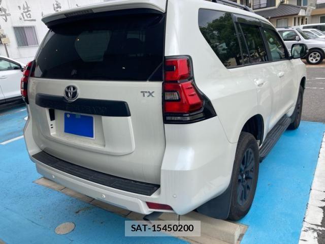 Toyota LAND CRUISER PRADO 2023-02 8336461-2