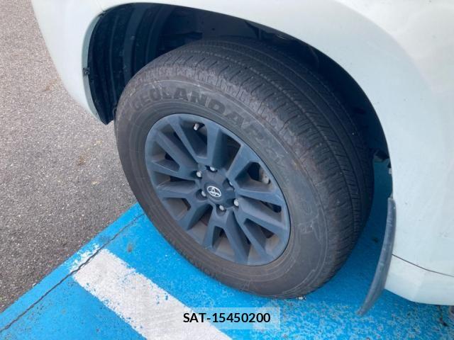 Toyota LAND CRUISER PRADO 2023-02 8336461-4