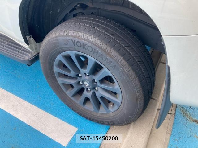 Toyota LAND CRUISER PRADO 2023-02 8336461-5