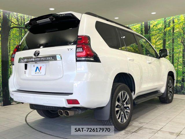 Toyota LAND CRUISER PRADO 2023-04 8336452-16
