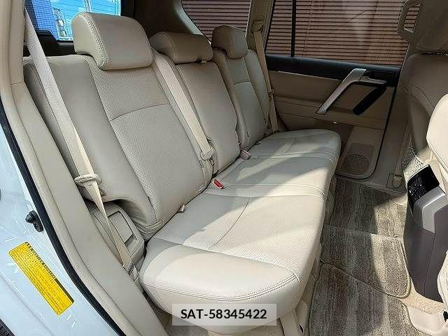 Toyota LAND CRUISER PRADO 2021-02 8336454-11