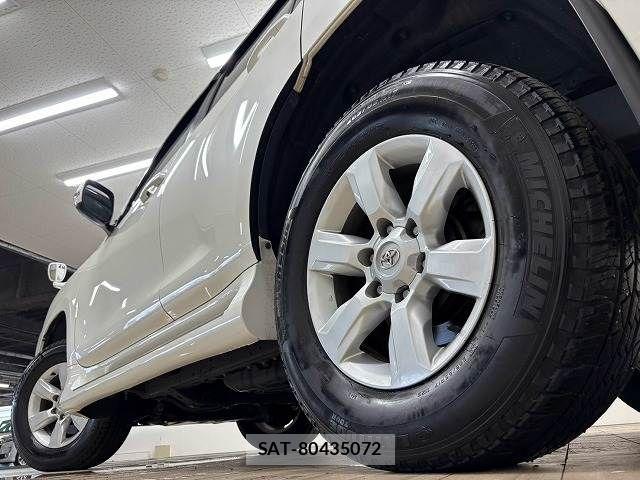 Toyota LAND CRUISER PRADO 2023-02 8336464-18