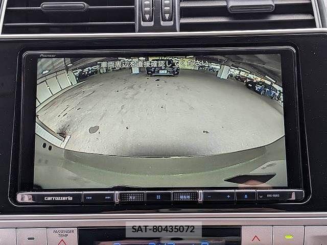 Toyota LAND CRUISER PRADO 2023-02 8336464-3