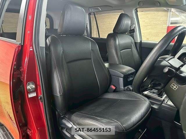 Toyota LAND CRUISER PRADO 2017-01 8336471-10