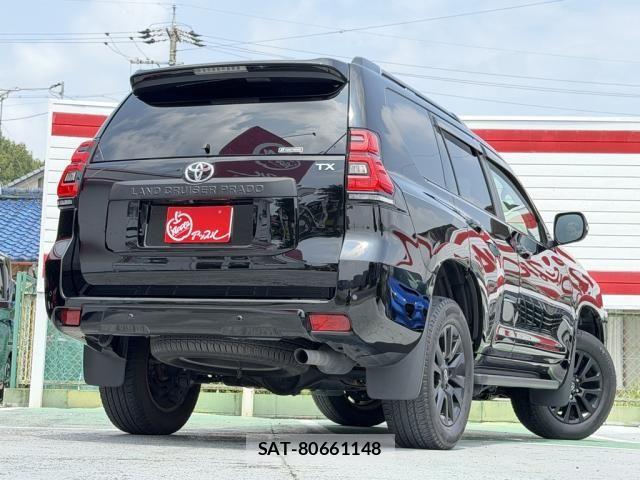 Toyota LAND CRUISER PRADO 2023-12 8336449-2