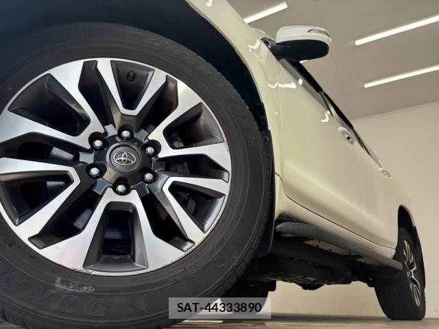 Toyota LAND CRUISER PRADO 2023-02 8335020-18