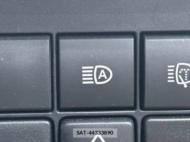Toyota LAND CRUISER PRADO 2023-02 8335020-6