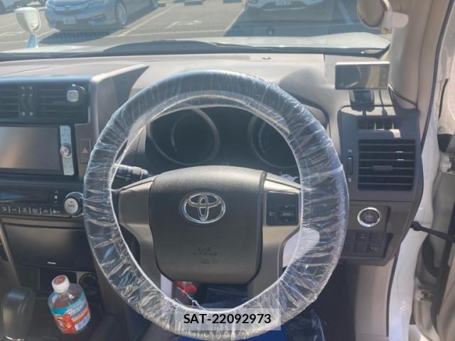 Toyota LAND CRUISER PRADO 2012-03 8336476-9
