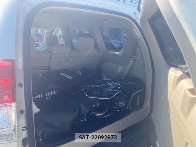 Toyota LAND CRUISER PRADO 2012-03 8336476-18
