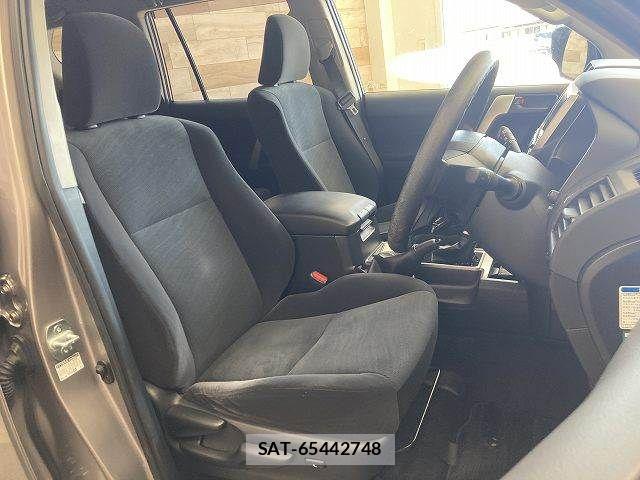 Toyota LAND CRUISER PRADO 2020-04 8336457-11
