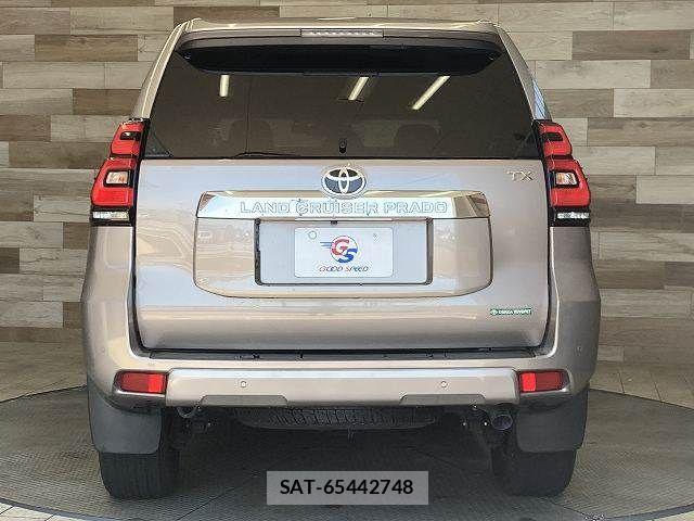 Toyota LAND CRUISER PRADO 2020-04 8336457-14