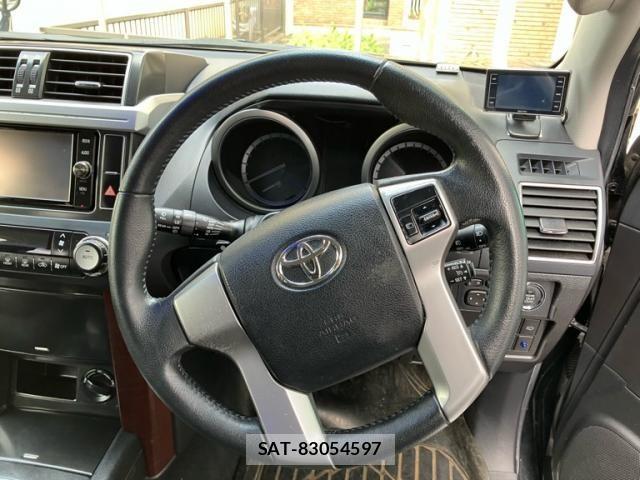Toyota LAND CRUISER PRADO 2016-08 8354801-15