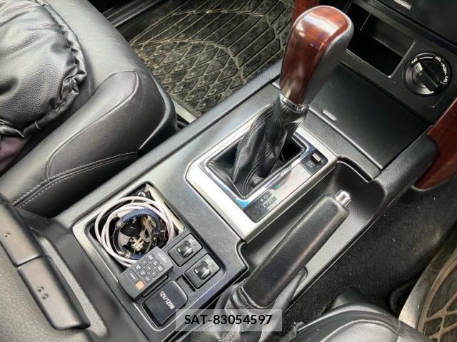 Toyota LAND CRUISER PRADO 2016-08 8354801-16