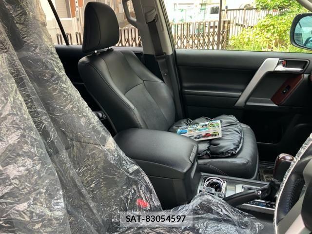 Toyota LAND CRUISER PRADO 2016-08 8354801-20