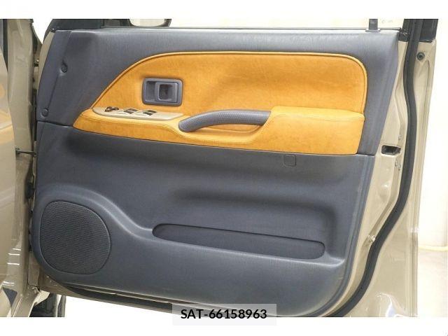 Toyota LAND CRUISER PRADO 2000-01 8354796-12