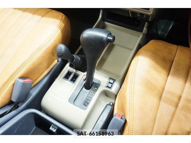 Toyota LAND CRUISER PRADO 2000-01 8354796-18