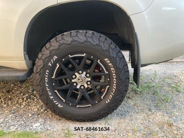 Toyota LAND CRUISER PRADO 2014-09 8354799-18