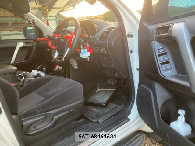 Toyota LAND CRUISER PRADO 2014-09 8354799-3