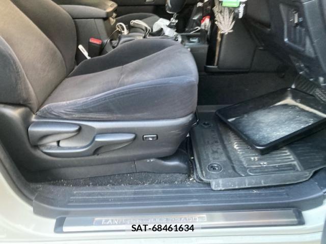 Toyota LAND CRUISER PRADO 2014-09 8354799-5