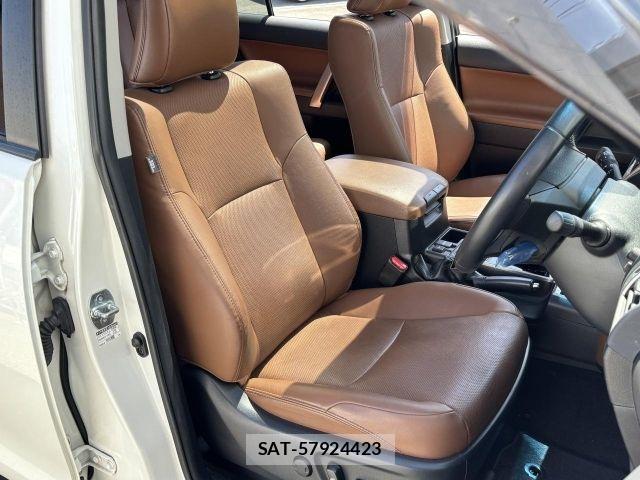 Toyota LAND CRUISER PRADO 2022-01 8354803-4