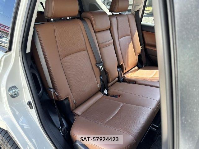 Toyota LAND CRUISER PRADO 2022-01 8354803-5