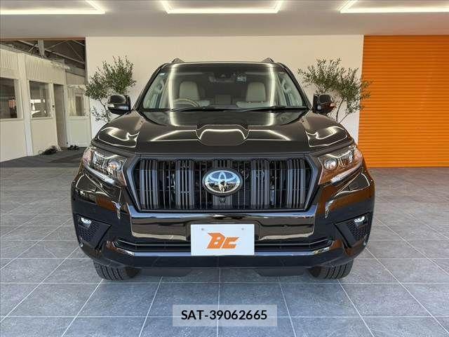 Toyota LAND CRUISER PRADO 2023-10 8354791-8