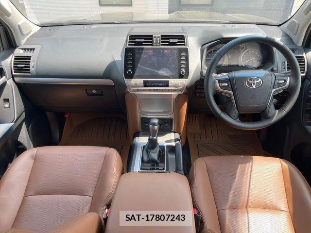 Toyota LAND CRUISER PRADO 2022-06 8354794-1
