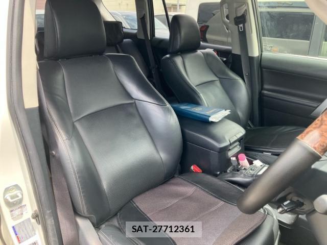 Toyota LAND CRUISER PRADO 2019-09 8354795-14