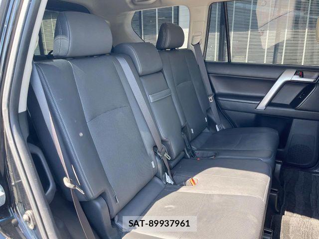 Toyota LAND CRUISER PRADO 2018-02 8354793-12