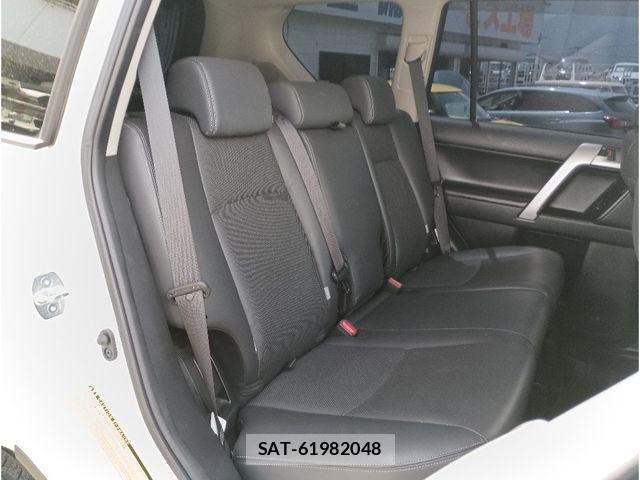 Toyota LAND CRUISER PRADO 2017-12 8354797-10