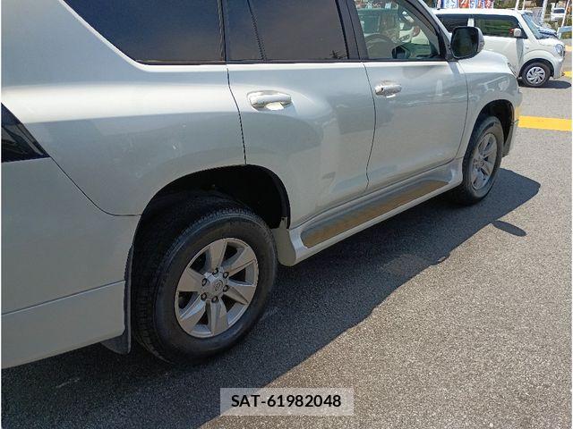 Toyota LAND CRUISER PRADO 2017-12 8354797-4