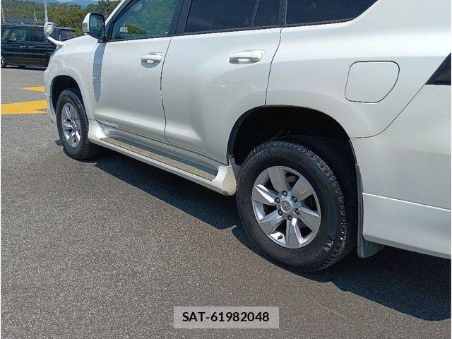 Toyota LAND CRUISER PRADO 2017-12 8354797-5