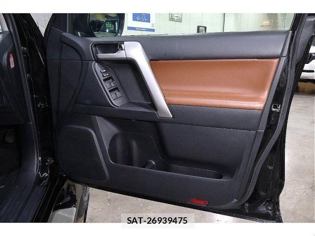 Toyota LAND CRUISER PRADO 2021-01 8366582-13