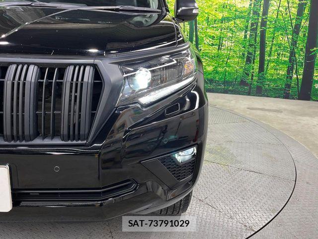 Toyota LAND CRUISER PRADO 2022-11 8366583-12