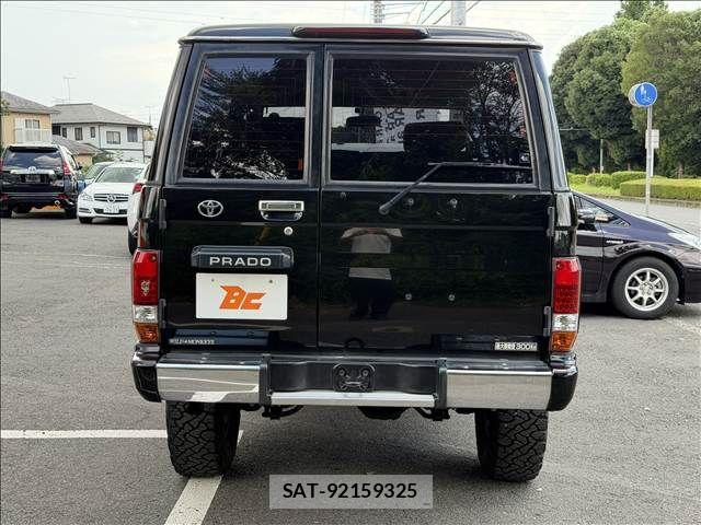 Toyota LAND CRUISER PRADO 1996-05 8366606-22