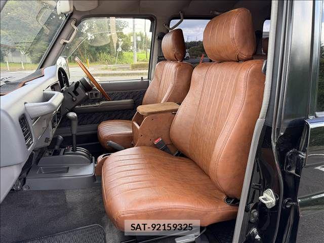 Toyota LAND CRUISER PRADO 1996-05 8366606-24