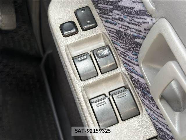 Toyota LAND CRUISER PRADO 1996-05 8366606-28