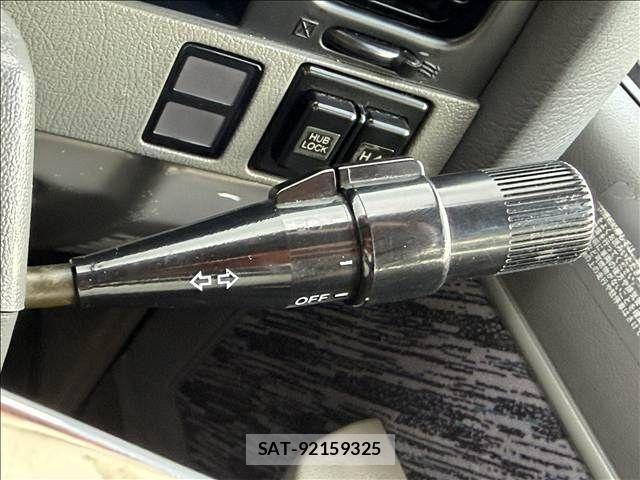 Toyota LAND CRUISER PRADO 1996-05 8366606-29