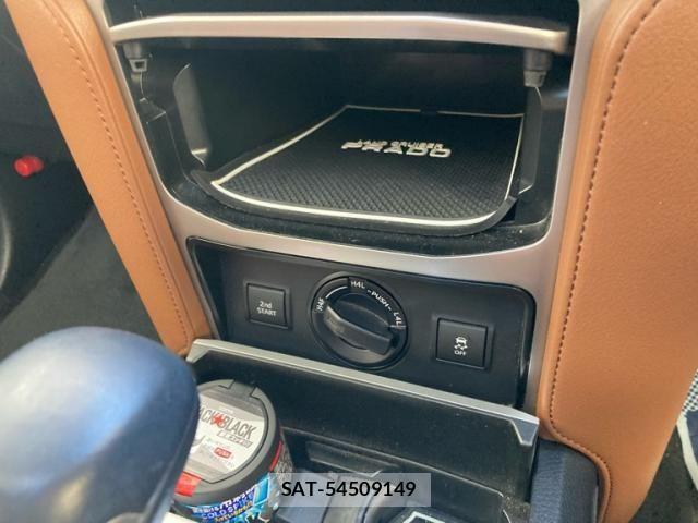 Toyota LAND CRUISER PRADO 2021-12 8366586-22