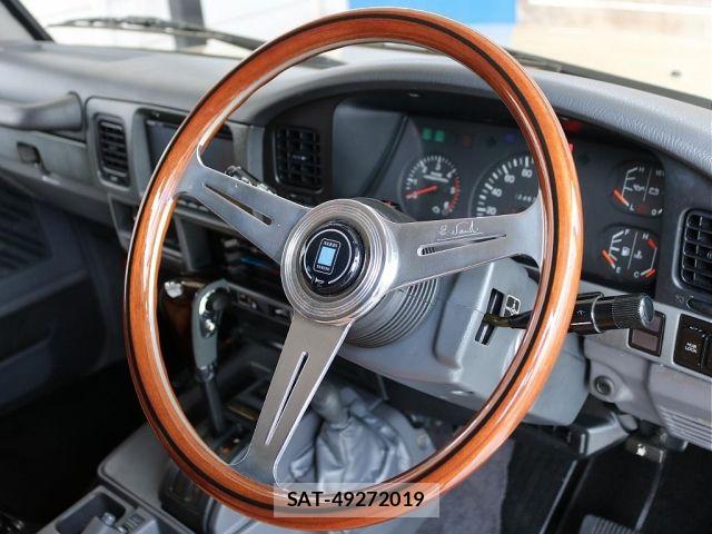 Toyota LAND CRUISER PRADO 1994-01 8366599-11