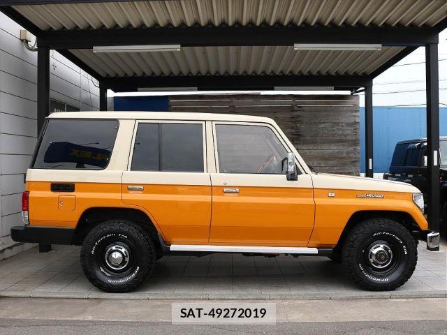 Toyota LAND CRUISER PRADO 1994-01 8366599-5