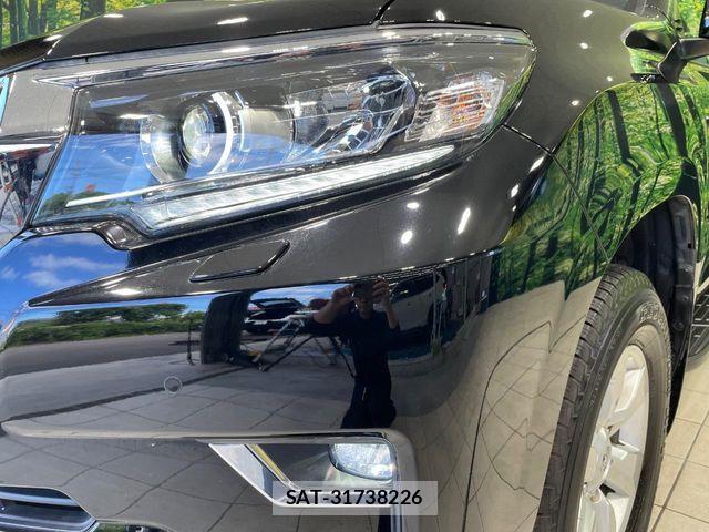 Toyota LAND CRUISER PRADO 2023-02 8366590-11