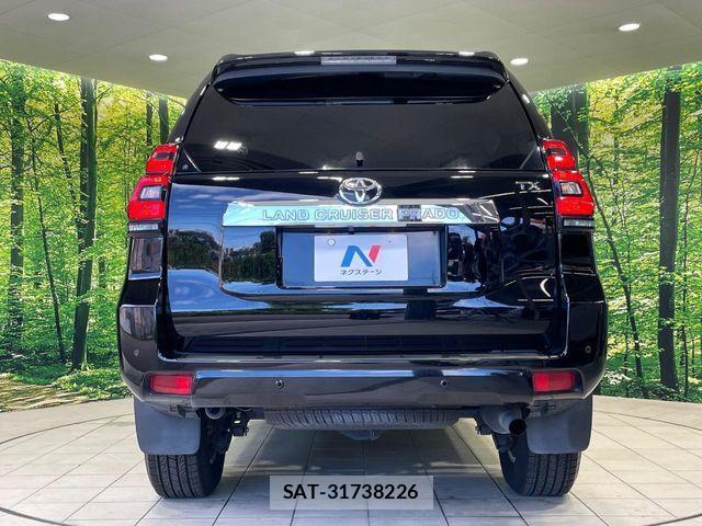 Toyota LAND CRUISER PRADO 2023-02 8366590-14