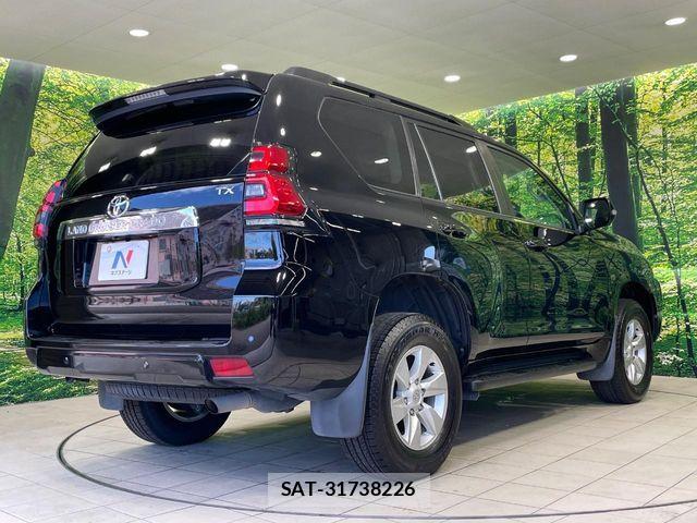 Toyota LAND CRUISER PRADO 2023-02 8366590-16