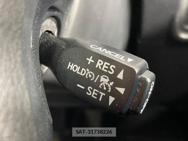 Toyota LAND CRUISER PRADO 2023-02 8366590-6