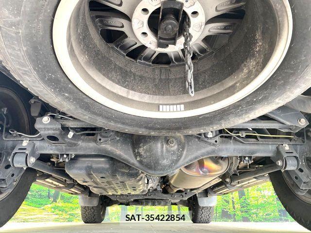 Toyota LAND CRUISER PRADO 2023-02 8366584-18
