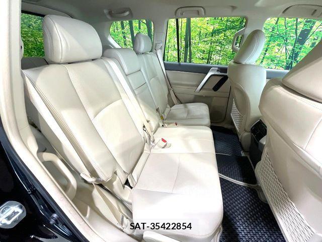 Toyota LAND CRUISER PRADO 2023-02 8366584-8