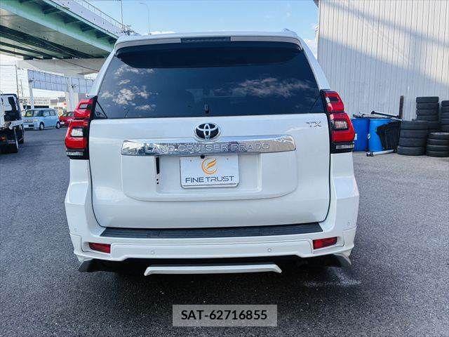 Toyota LAND CRUISER PRADO 2021-04 8366591-18