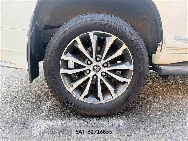 Toyota LAND CRUISER PRADO 2021-04 8366591-27