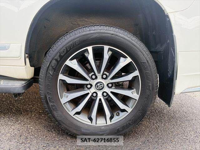 Toyota LAND CRUISER PRADO 2021-04 8366591-28